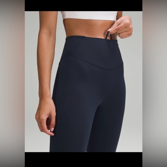 Base Pace HR Tight 25" TRNV 2
Color: True Navy
Size: 2 - Picture 4 of 6